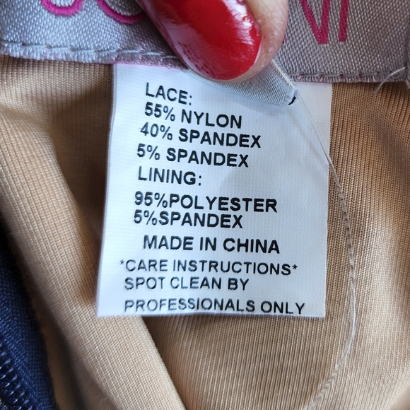 Jovani Backless Gown, Sz 12 -Embellished Lace REASONABLE OFFERS CONSIDERED - Picture 8 of 16